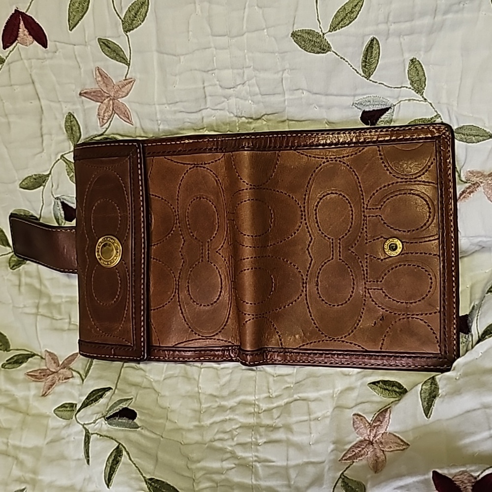 Coach Signature Leather Wallet - Picture 5 of 17